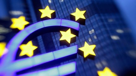 Ekonom Zelený: EU konkurovat Asii nemůže, není životaschopná