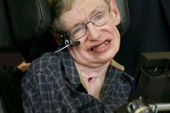 Periskop: Velký třesk se obešel bez boha, míní Hawking