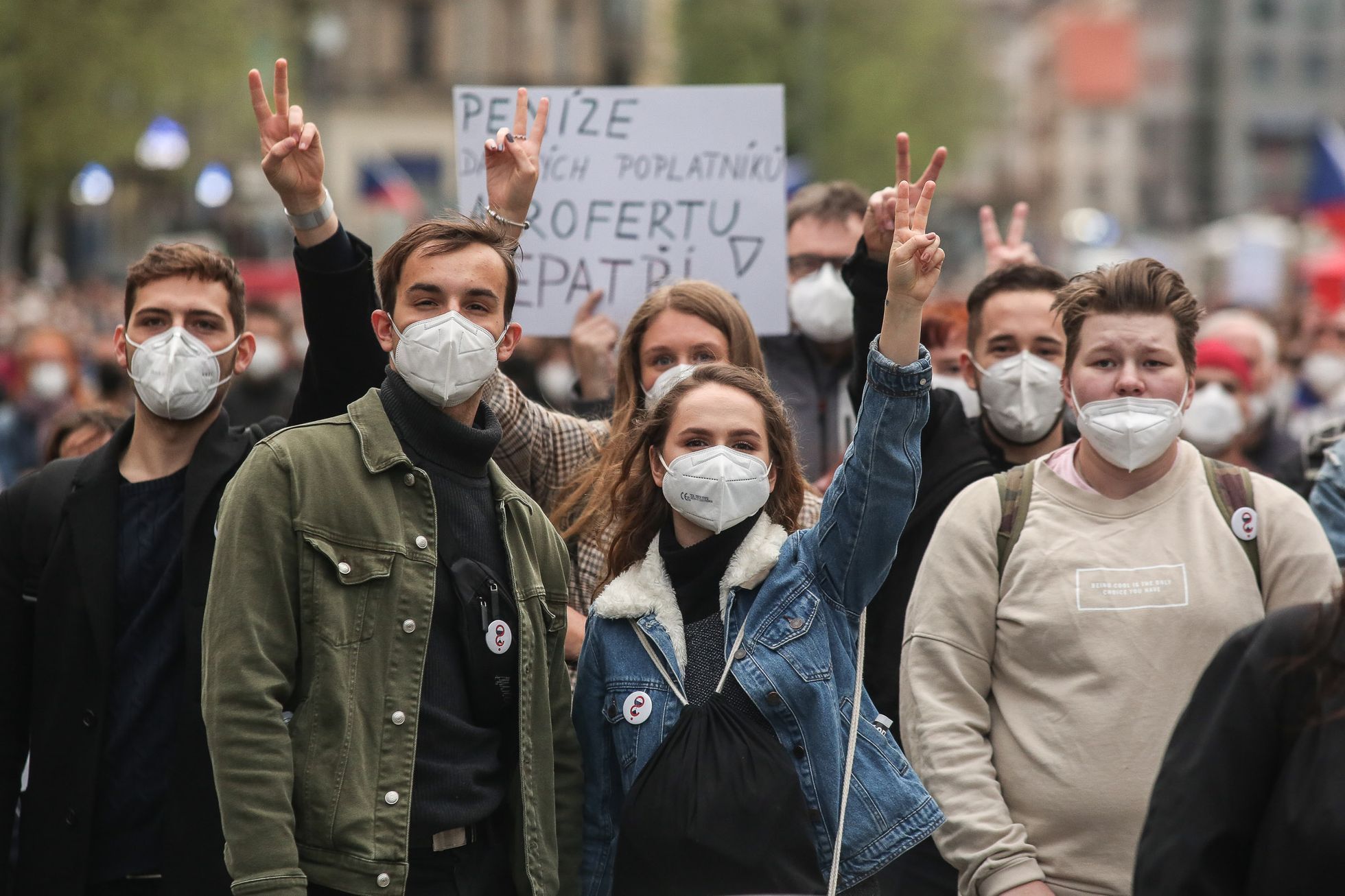 Demonstrace Milion chvilek demokracie, Václavské náměstí, duben 2021, respirátory, protest
