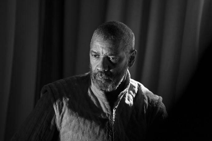 Denzel Washington jako Macbeth.