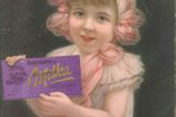Holčička se pro zvýšení popularity čokoládového výrobku hodí vždy. Plakát je z roku 1930 a je na něm vidět, jak se v průběhu let mění oblečení.