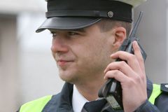 Anonym opět vyhrožuje církevním školám bombou