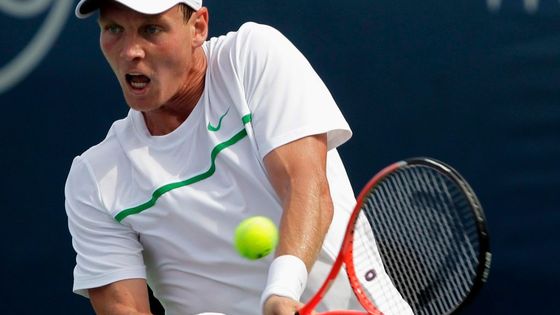 OBRAZEM Berdychovu jízdu v Cincinnati nezastavil ani legendární Federer