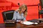 Nová slovenská prezidentka složila slib. Zuzana Čaputová vystřídala Andreje Kisku