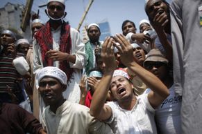 Smrt ateistům, znělo Dhákou. Protest skončil krveprolitím