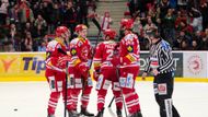 A zde už radost Ocelářů po brance Jiřího Polanského, který v polovině zápasu zvyšoval už na 3:0.