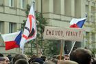 Adventní výzva varuje před fašizací české společnosti. Za den ji podepsalo přes tisíc lidí