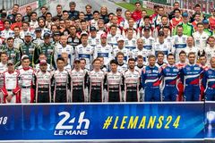 Našlapané Le Mans: Více pilotů z formule 1 než ve skutečných Grand Prix, veteráni i jedna žena