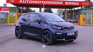 BMW i3 je tak spolu s Teslou Model 3 aktuálně nejprodávanějším elektromobilem z druhé ruky ve zmíněném autobazaru.