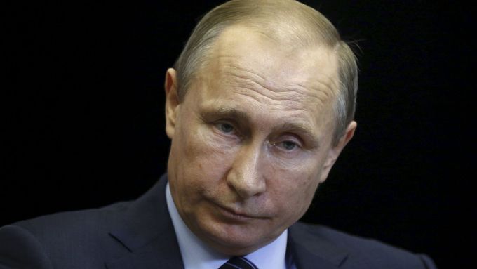 Ruský prezident Vladimir Putin: Syrská krize má jen politické řešení.