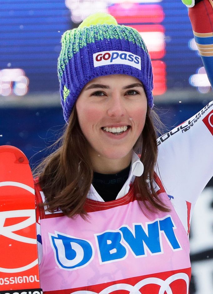 Petra Vlhová při SP v Killingtonu brala stříbro (slalom)