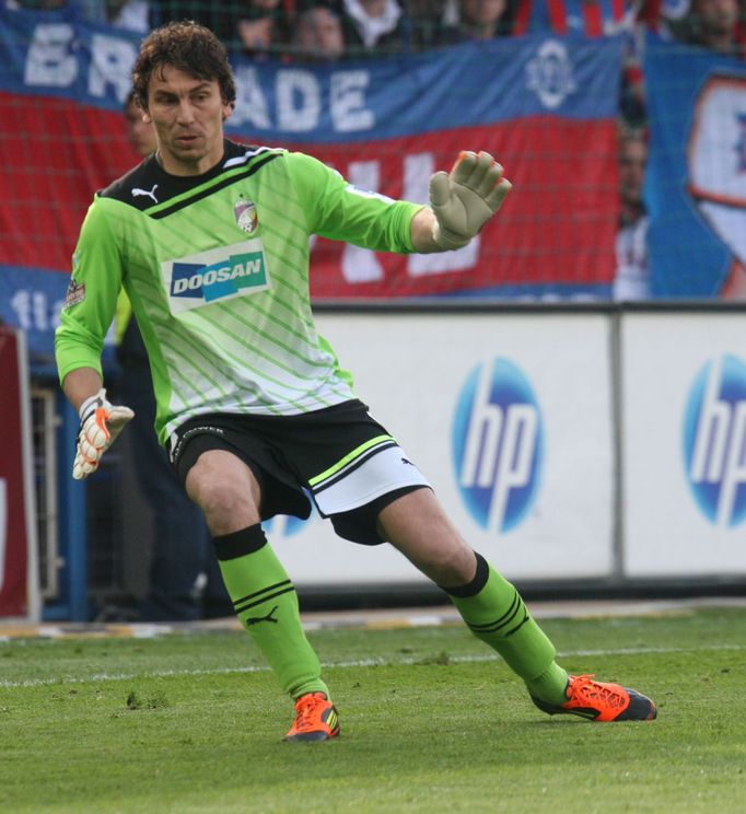 Fotbalový brankář FC Viktoria Plzeň Marek Čech.