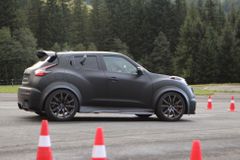 Jeli jsme s šestisetkoňovým Nissanem Juke. V útrobách má techniku z modelu GT-R