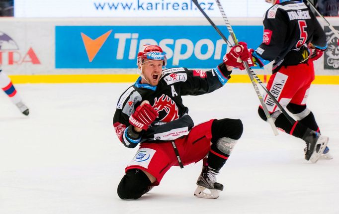 Třinec - Pardubice, 7. čtvrtfinále play-off 2018: Martin Adamský