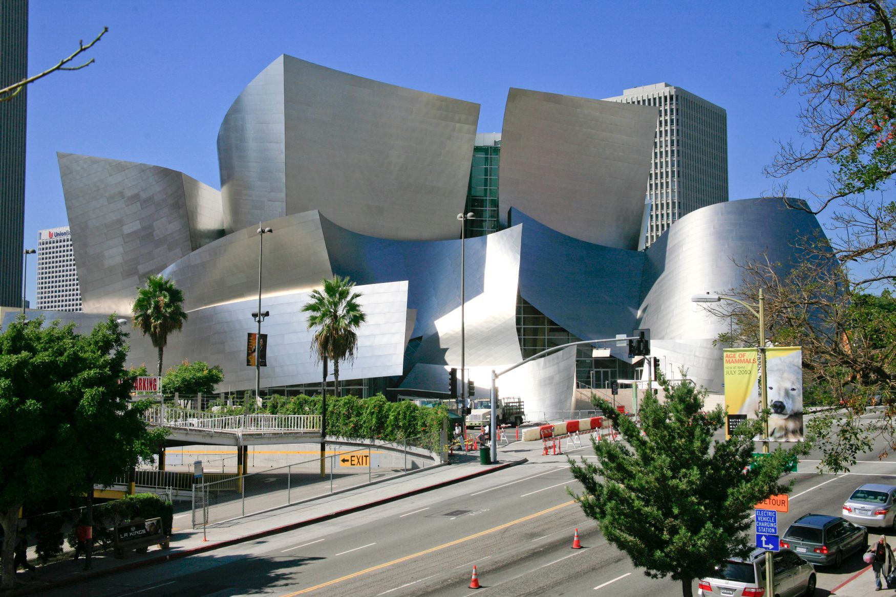 Frank Gehry, Walt Disney Concert Hall
