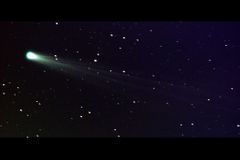 Kometa ISON při průletu kolem Slunce zřejmě zanikla
