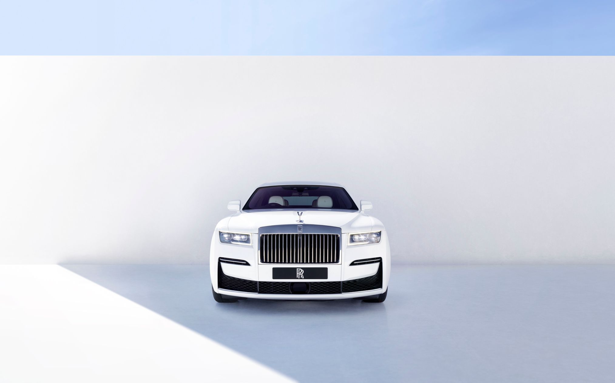 EMBARGO 1.9.2020 14:00 nový Rolls-Royce Ghost
