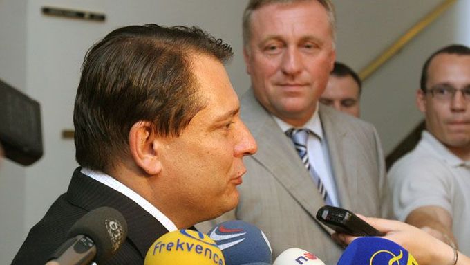 Jiří Paroubek a Mirek Topolánek: Krizi necháme Fischerovi, my jsme tu na volby.