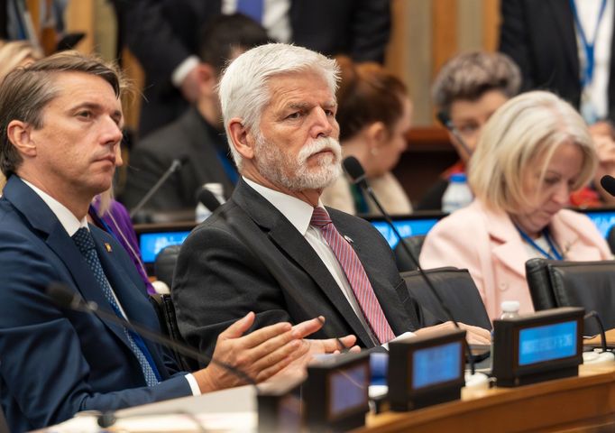 V sídle OSN se jednalo o unesených ukrajinských dětech. Před delegáty promluvil nejen ukrajinský prezident Volodymyr Zelensky se svou chotí, ale i prezident Petr Pavel.