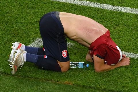 Zklamaný Vladimír Coufal po prohraném čtvrtfinále Česko - Dánsko na ME 2020