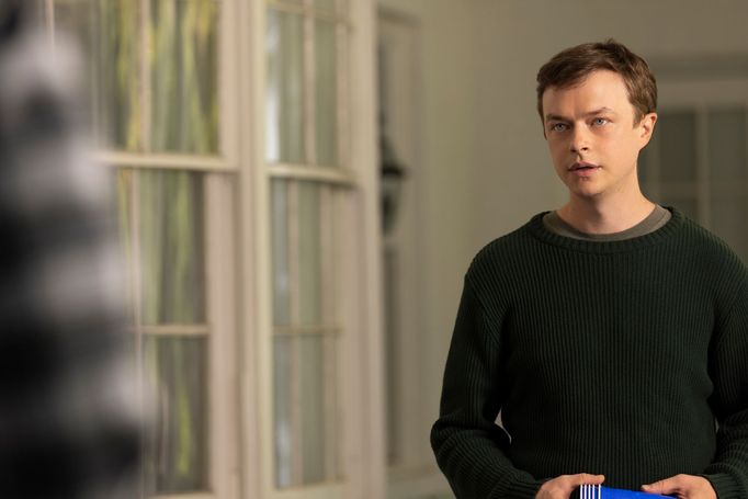 Dane DeHaan jako Clayton.