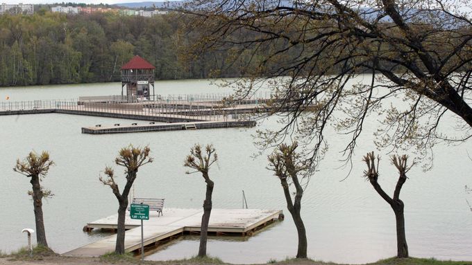 Kamencové jezero se vrací pod správu města. Klondike podnikavců z ODS končí