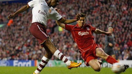 LM: Liverpool ukončil cestu Arsenalu, utká se s Chelsea