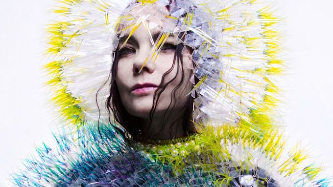 Mezi stovkou nejvlivnějších osobností světa podle časopisu Time nechybí ani populární islandská zpěvačka Björk.