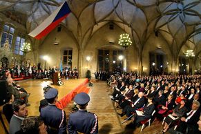 Obrazem: Když prezident předával vyznamenání české elitě