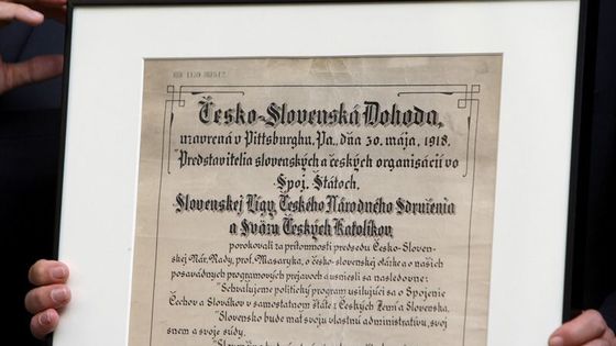 Dohoda, která spojila Čechy a Slováky, je v senátu
