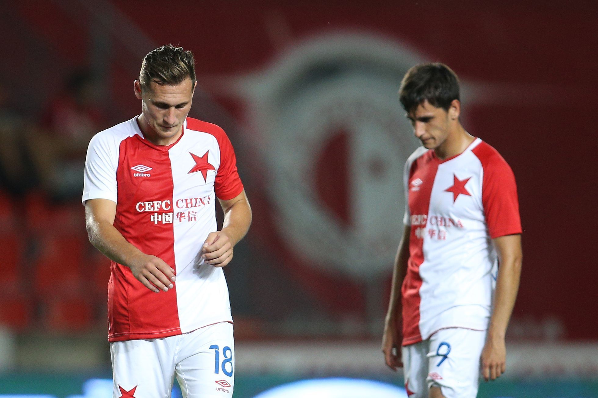 EL, Slavia-Anderlecht: Jan Bořil (18) a Ruslan Mingazov