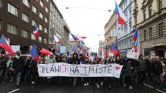 Demonstrace, Česká televize, 17. listopad, protest