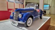 Do historie obou modelů patří i dětský elektromobil Škoda Puck z roku 1941 s elektromotorem o výkonu 400 W, 12V baterií a rychlostí 12 km/h. Dojezd byl deset kilometrů.