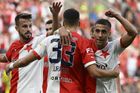 Slavia se chytila i v lize, výhru nad Zlínem kalí zranění Ewertona a Ševčíka