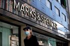 Marks & Spencer zruší 7000 míst. Krize firmě ukázala, jak pracovat flexibilněji