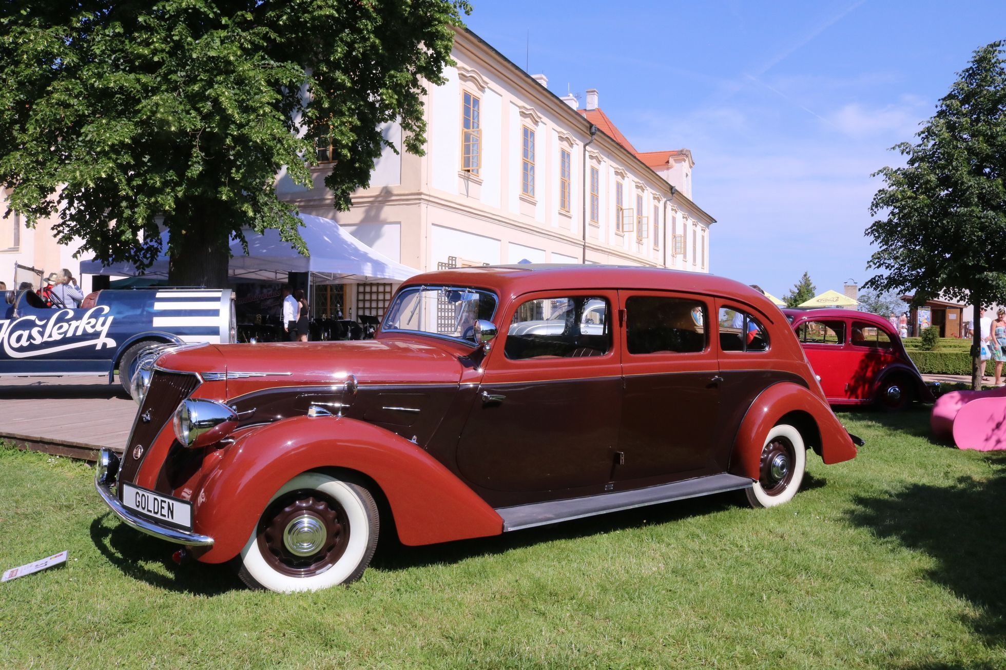 Auta na Chateau Loučeň Concours d´Elegance 2017