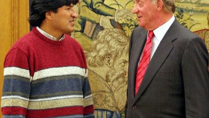 Budoucí bolivijský prezident Evo Morales se na své cestě do Španělska setkal s králem Juanem Carlosem
