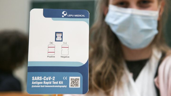 Co si neočkovaní zaplatí a kdy nesmí na pracoviště. Nová pravidla testování přehledně; Zdroj foto: Jakub Plíhal