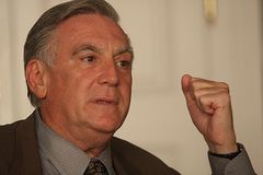 Exnáměstek Pentagonu: Rusko je asertivní až příliš