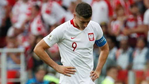 Smutný Robert Lewandowski po zápase Polsko - Senegal na MS 2018