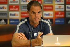 Trenér Interu De Boer: Zápas se Spartou je pro mě důležitější než liga