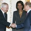 Riceová, a Gates s Putinem v Moskvě