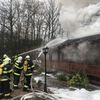 Hasiči likvidují požár motorestu nedaleko Hlavence u Prahy