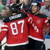 MS 2015, SF Česko-Kanada: Sidney Crosby a Taylor Hall slaví gól na 0:1