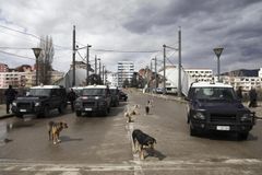 Výbuchy na severu Kosova poničily domy dvou Srbů. Nepřijatelný čin, prohlásil premiér