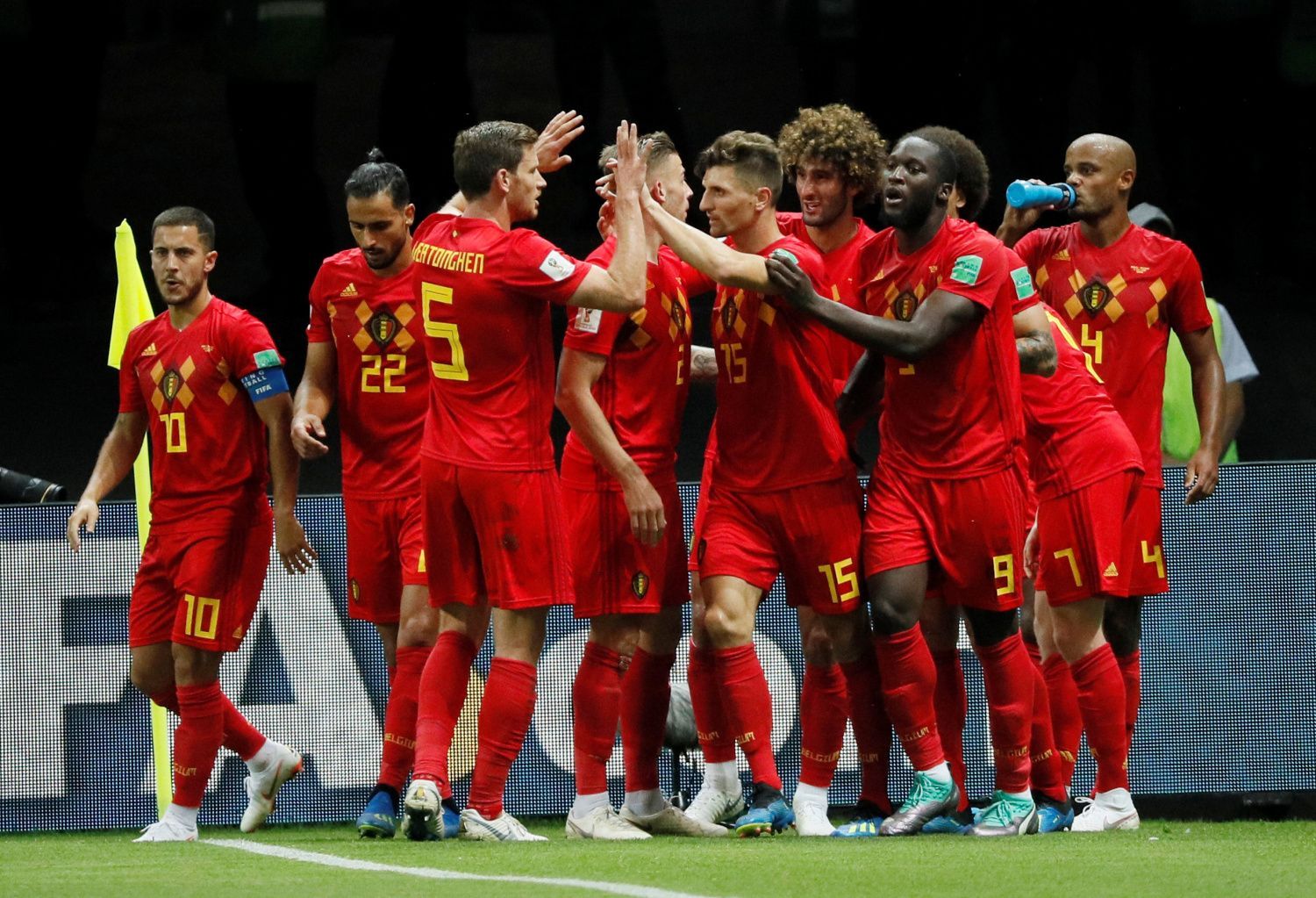 Kevin de Bruyne slaví gól v zápase Brazílie - Belgie na MS 2018