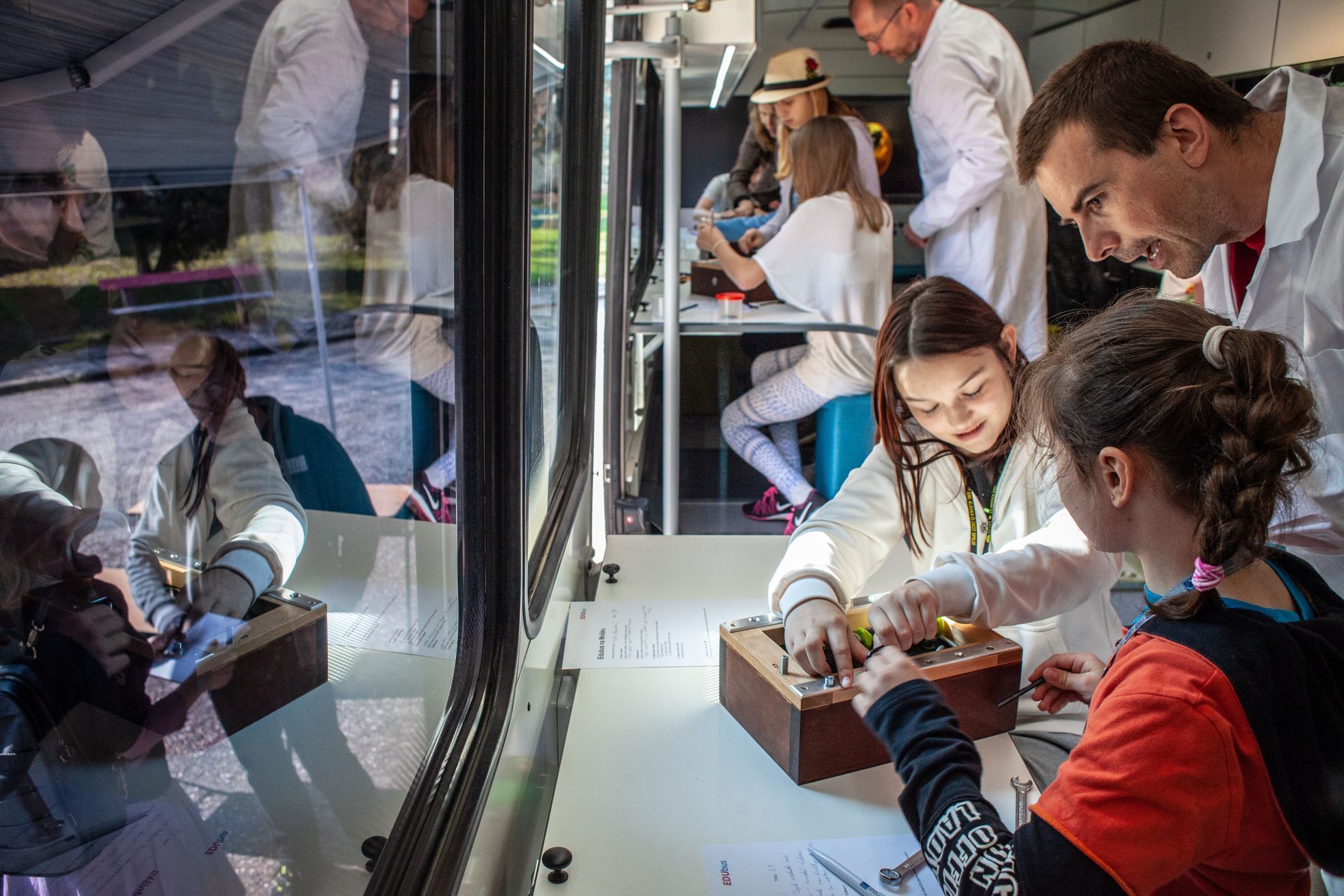 Základní škola Mníšek pod Brdy - EDUbus