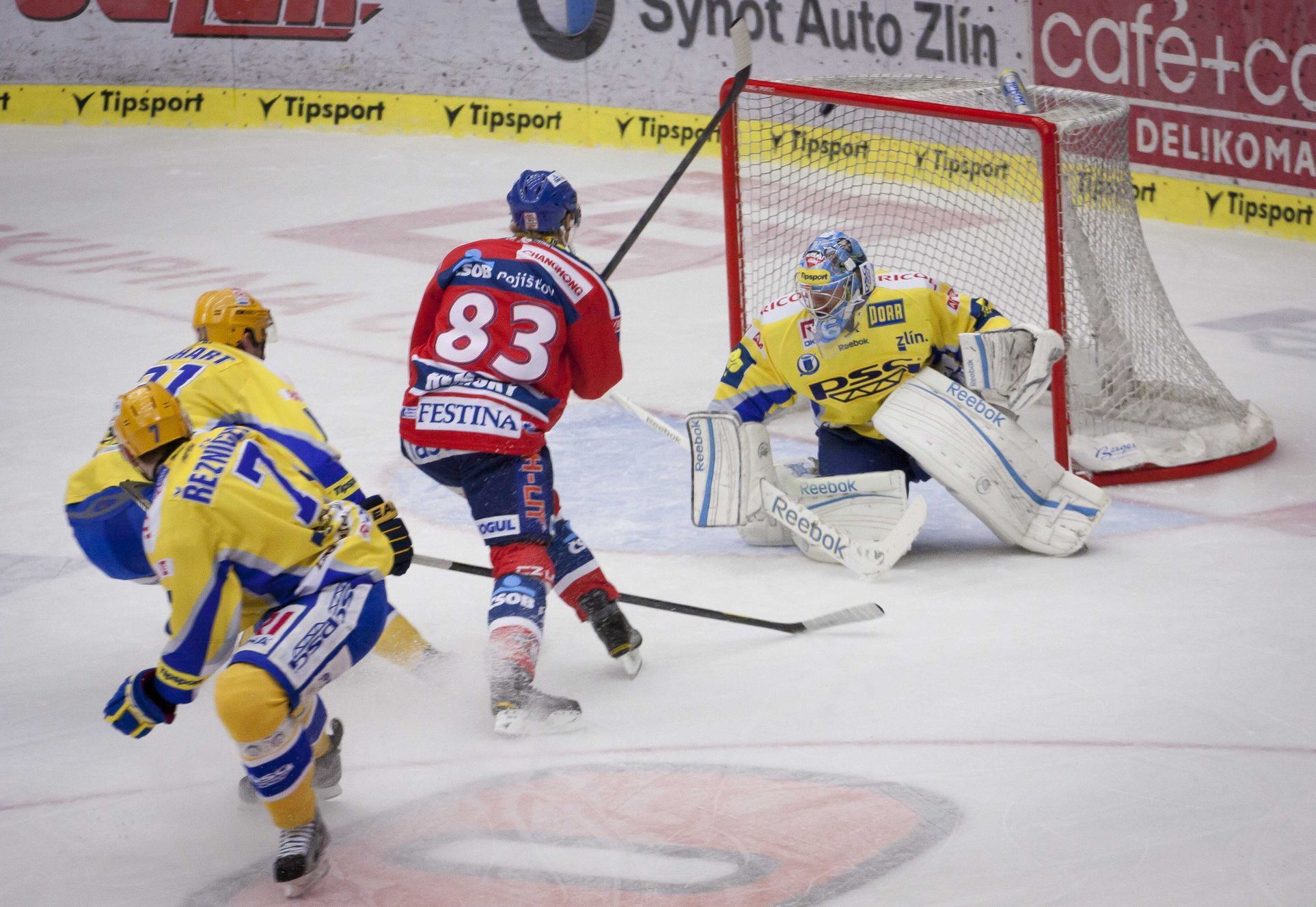 Hokejisté Zlína v utkání 13. kola Tipsport extraligy 2012/13 proti Pardubicím.