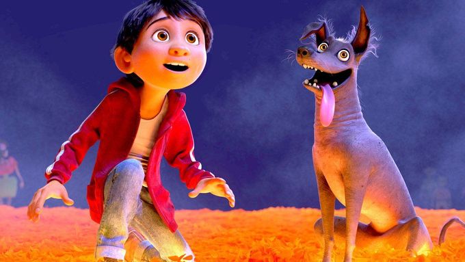 Recenze: Coco je brilantně natočený animovaný film. Se smrtí a