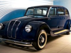 Tatra T90: 1935, vyrobeny dva kusy, prototyp super-luxusního aerodynamického vozu.